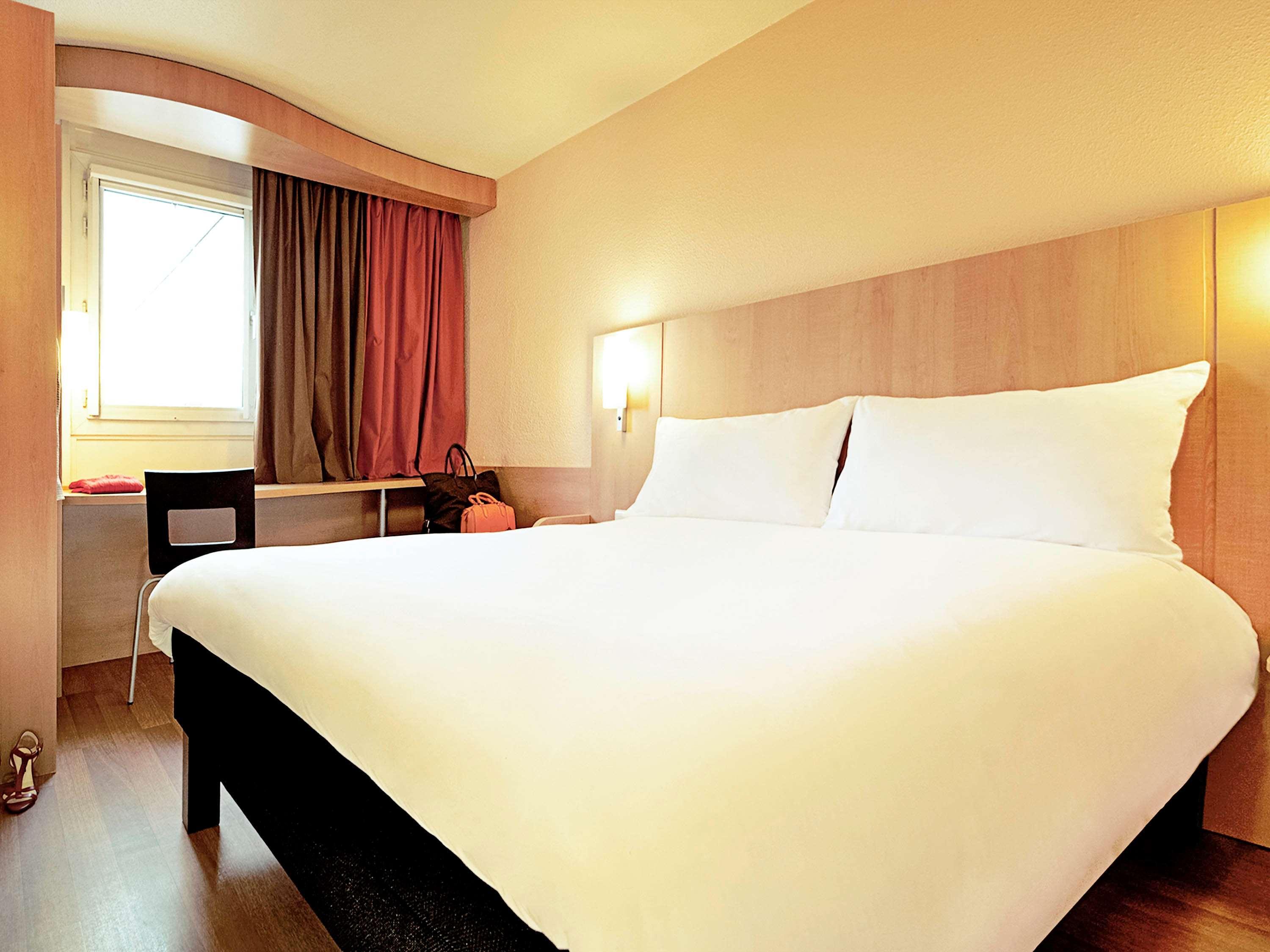 Ibis Lille Centre Gares Hotel Exterior foto