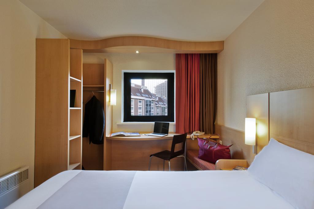 Ibis Lille Centre Gares Hotel Exterior foto